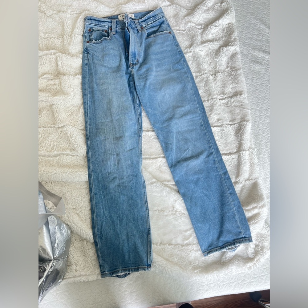 Abercrombie Ankle Straight Hi-Rise Jean